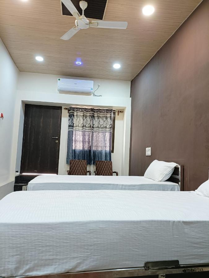 Hotel Royal Inn Satna Exterior photo